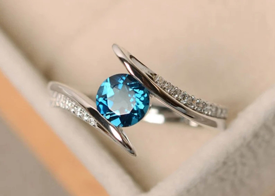 Fancy Shank Blue Diamond Engagement Ring , OEM ODM 14K White Gold Ring