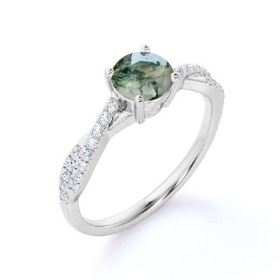 Classic 7 Stone 1.1 carat Oval Cut Moss Green Agate and Plain Shank Wedding Ring in White Gold