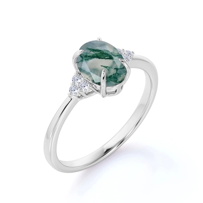 Classic 7 Stone 1.1 carat Oval Cut Moss Green Agate and Plain Shank Wedding Ring in White Gold