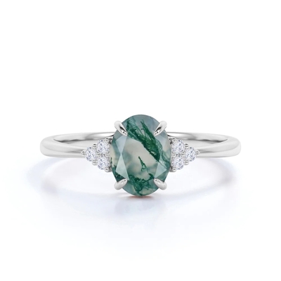 Classic 7 Stone 1.1 carat Oval Cut Moss Green Agate and Plain Shank Wedding Ring in White Gold