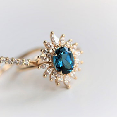 Wholesale Exquisite Vintage 925 Silver Jewelry Green Alexandrite Ring Engagement Ring For Women