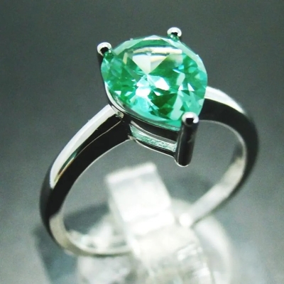Sterling Silver Green Spinel Ring Fashionable Pear Shape Solitaire Wedding Engagement Ring