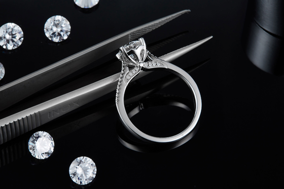 Minimalist Custom  Diamond Moissanite Engagement Rings Promise Rings for Women