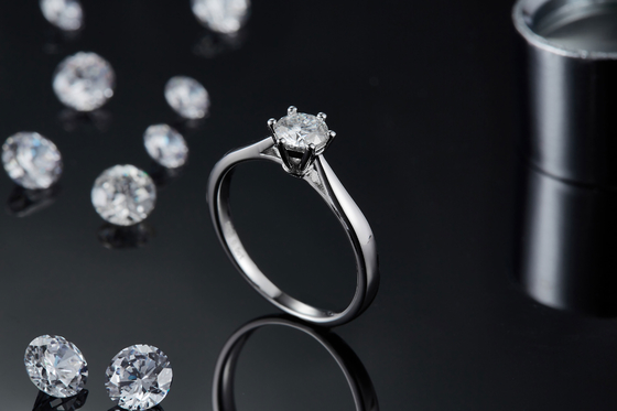 Minimalist Wedding Jewelry 9K Silver Ring Round Cut White Moissanite CZ