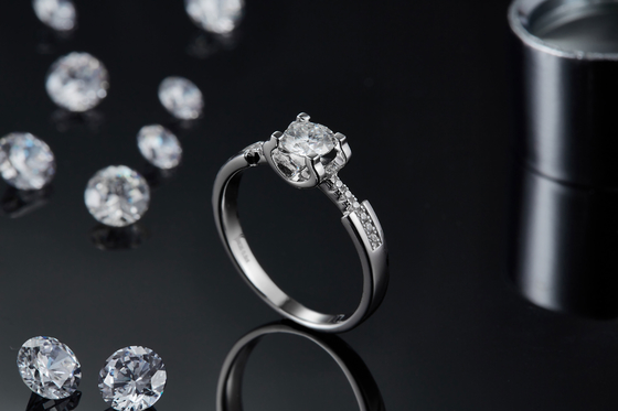 White Moissanite Minimalist Custom Sytle Cz Wedding Ring For Women