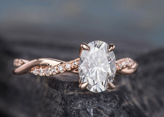 Mossianite 2.5ct Oval Engagement Ring 18K Rose Gold Material