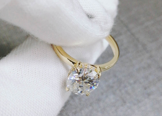 1.5ct Oval Cut Lab Grown Moissanite Ring 14K Gold Material 0.7×0.9cm size