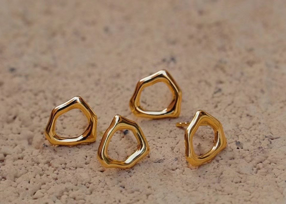 Irregular Circle 9k Gold Earrings 8mm Dimension for Anniversary
