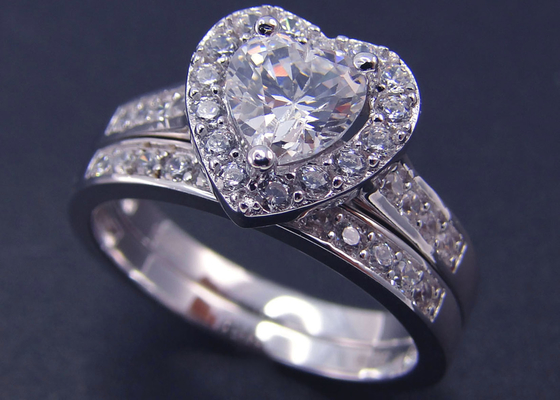 Brilliant Cut 1 Carat Heart Diamond Ring 1pcs 6.5MM Stone Size