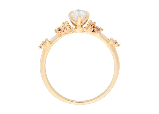 Fashion Emerald Cut Diamond Ring , Claw Set Engagement Ring With 6×8mm Stone