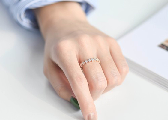 0.54ct Gold Star Diamond Ring , 1.3mm 18k Gold Engagement Ring For Women Girl