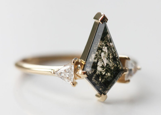 Triangle Natural Moss Agate Engagement Ring , 9k Gold Ring With Diamonds OEM ODM