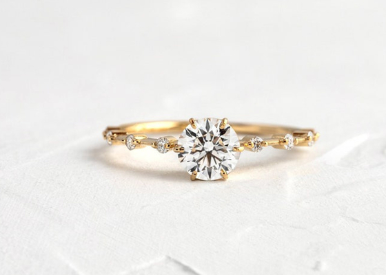 1.0ct Moissanite Diamond Rings , Round Cut Engagement Rings 6.5MM ODM