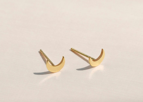 Crescent Shape 9K Gold Earrings 6MM Dimension ODM For Party Gift