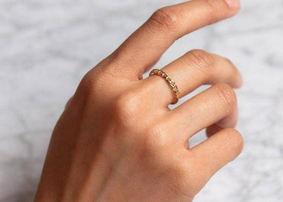 Stacking 9K Gold Ring 2.0MM Dimension Prong Hand Setting Type OEM