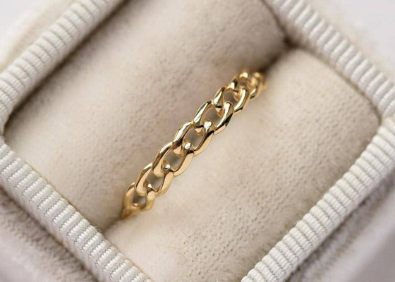 Stacking 9K Gold Ring 2.0MM Dimension Prong Hand Setting Type OEM