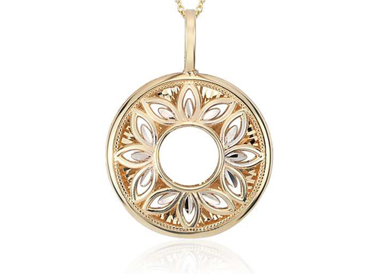 Floral Filigree Shape Diamond Pendant Necklace Yellow Gold OEM ODM