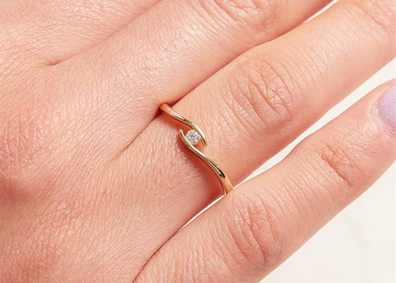 Solitaire 14k Yellow Gold Diamond Ring 1.5mm Round Cut With 0.10ct Diamond