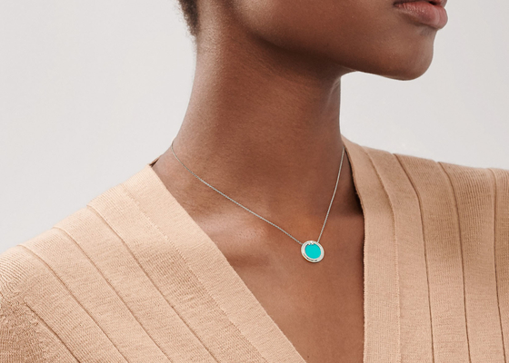18k White Gold Diamond And Turquoise Circle Pendant with 16-18inch Chain
