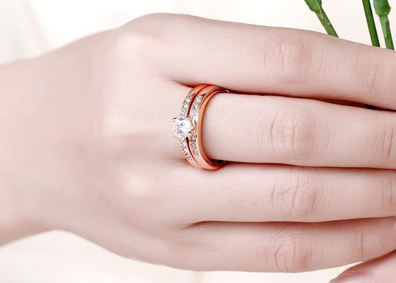 OEM Rose Gold Engagement And Wedding Ring Set with 0.44CT 5mm Stone